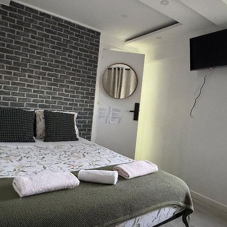 Airport Room Lisboa Eksteriør billede