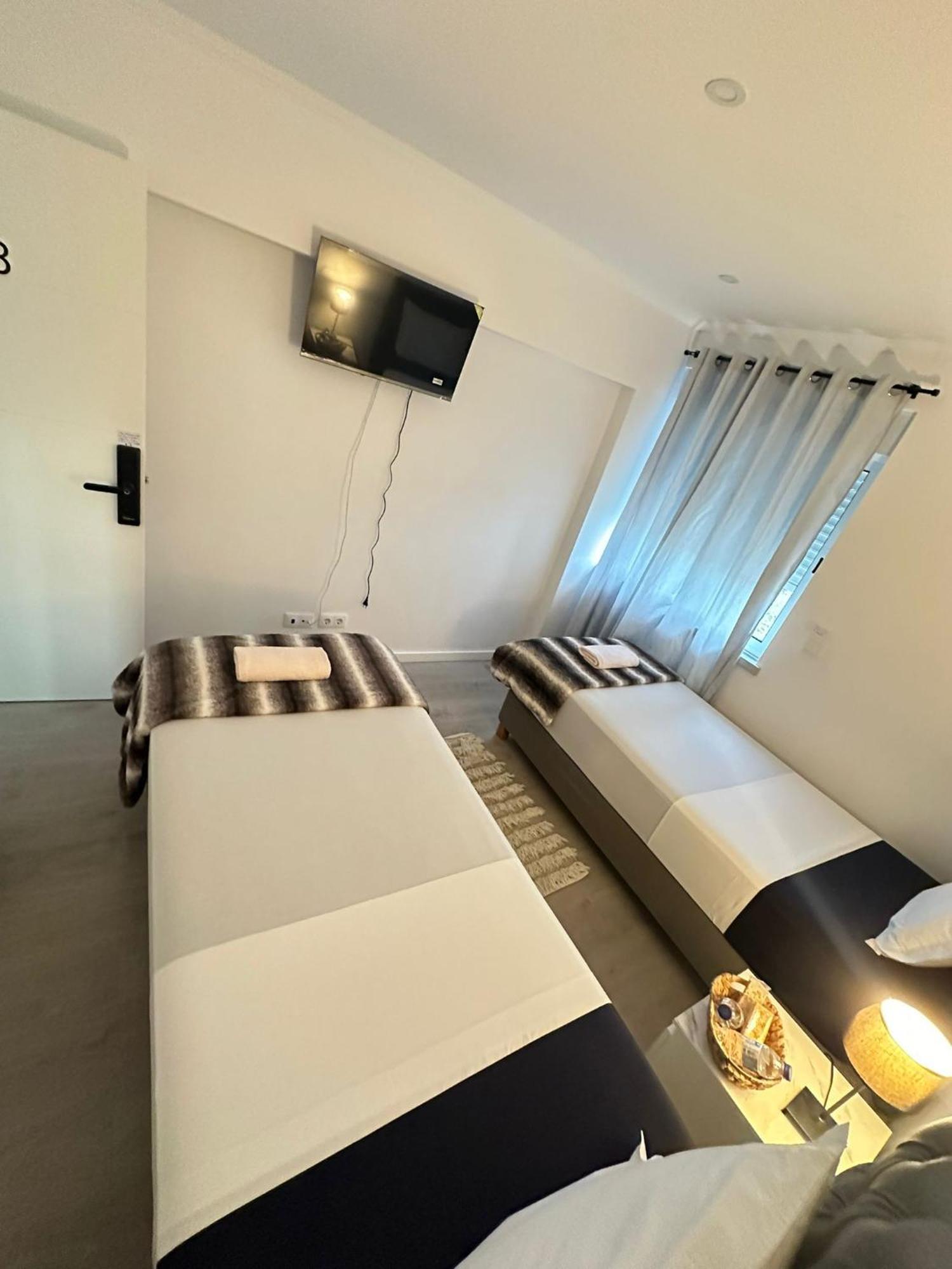 Airport Room Lisboa Eksteriør billede